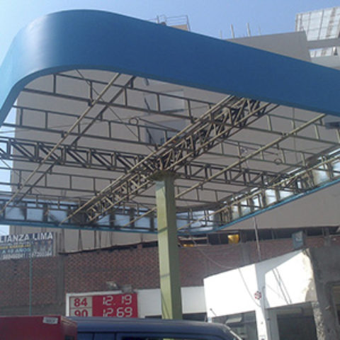 Fabricación de Techos Parabólicos Estación de Servicios
